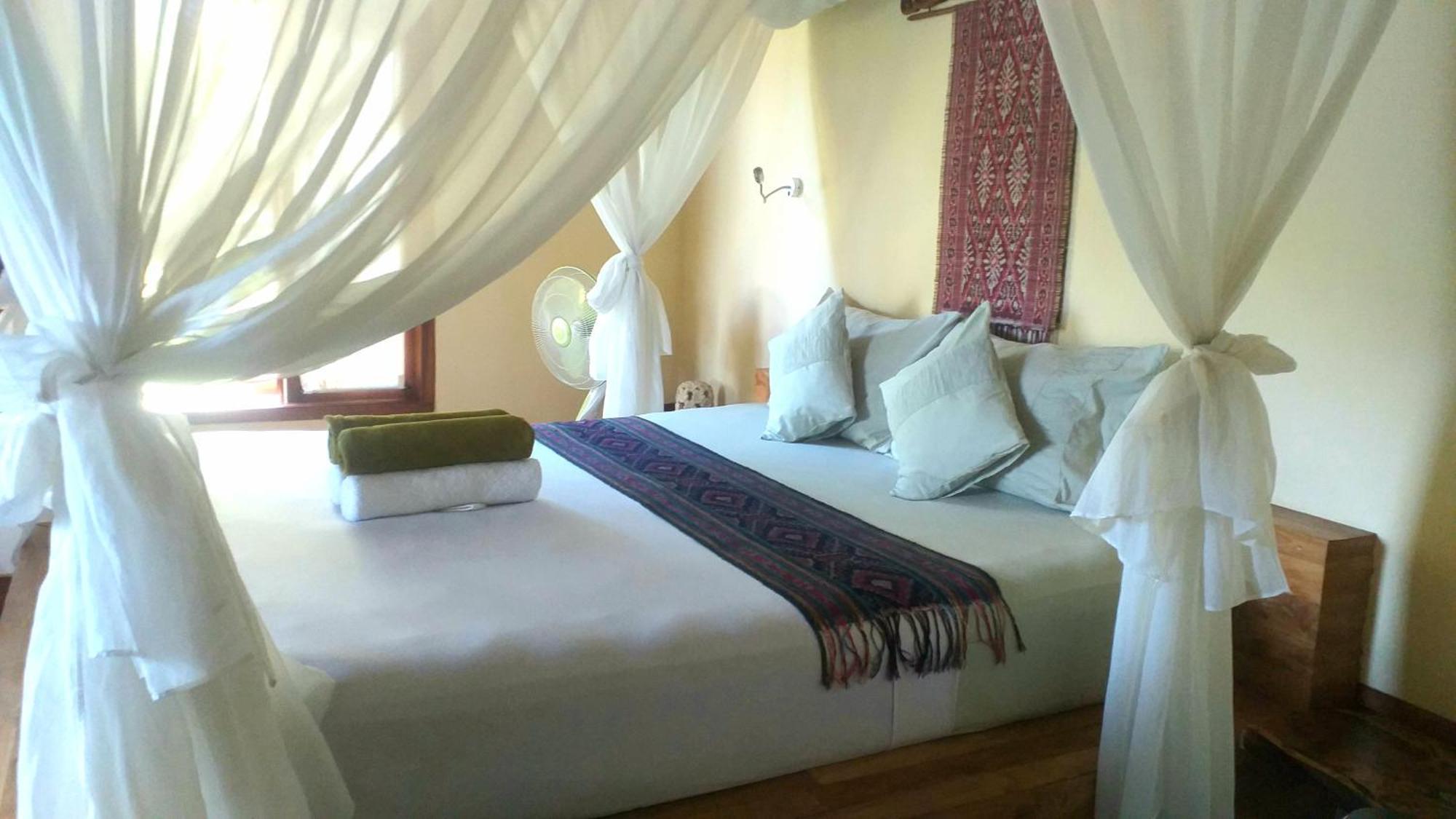 Lafyu Bali Hotel Singaraja  Exterior photo