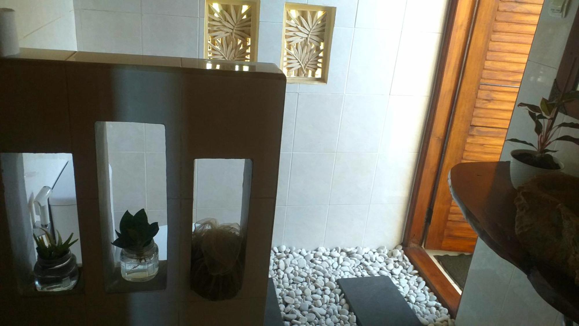 Lafyu Bali Hotel Singaraja  Exterior photo